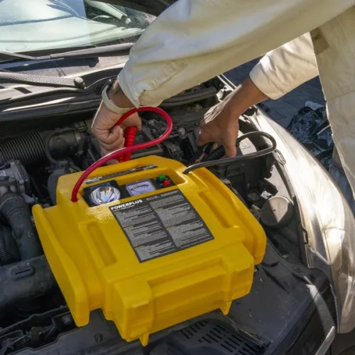 PowerPlus sárga gyorsindító/ bikázó 500mA kompresszorral POWX411