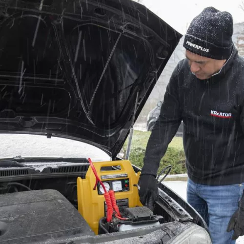 PowerPlus sárga gyorsindító/ bikázó 500mA kompresszorral POWX411